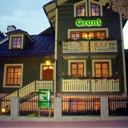 Hotel Grant Krynica Zdroj Bagian luar foto