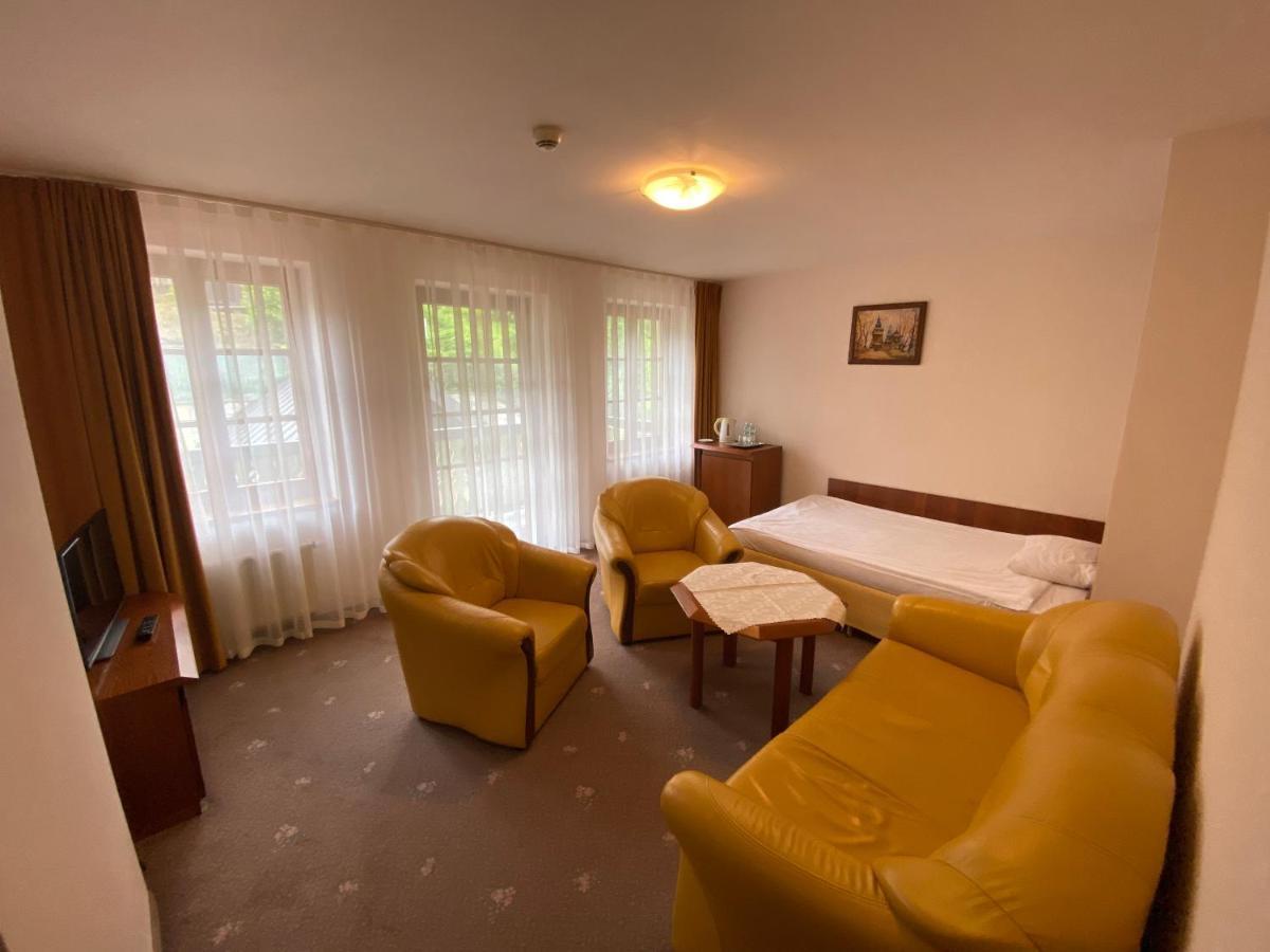 Hotel Grant Krynica Zdroj Bagian luar foto