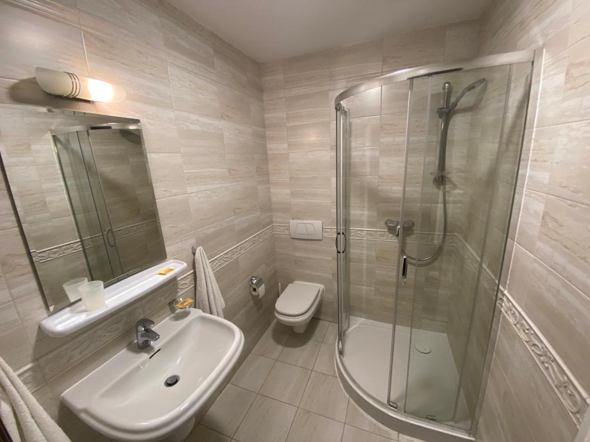 Hotel Grant Krynica Zdroj Bagian luar foto