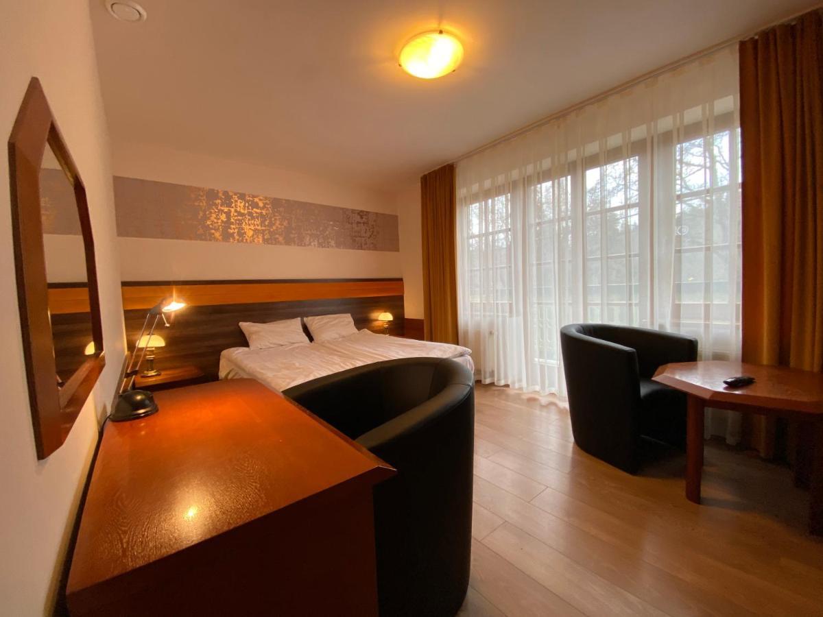 Hotel Grant Krynica Zdroj Bagian luar foto