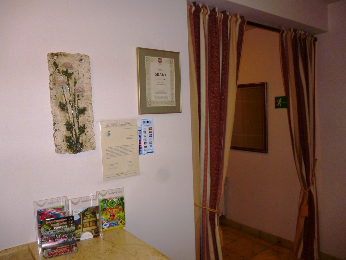 Hotel Grant Krynica Zdroj Bagian luar foto