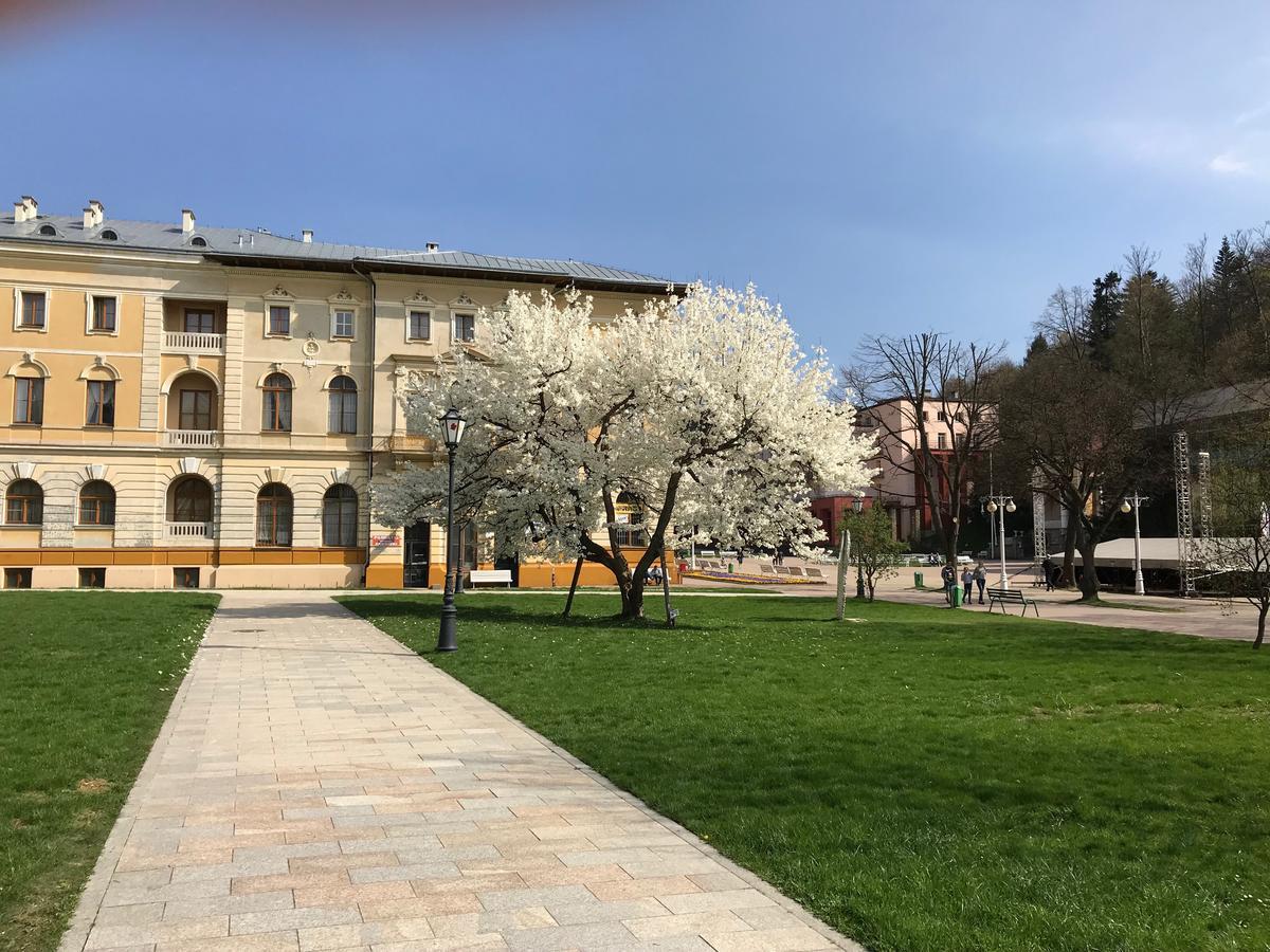 Hotel Grant Krynica Zdroj Bagian luar foto