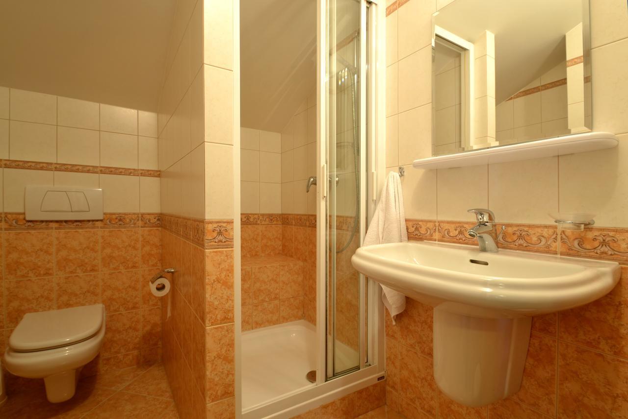 Hotel Grant Krynica Zdroj Bagian luar foto